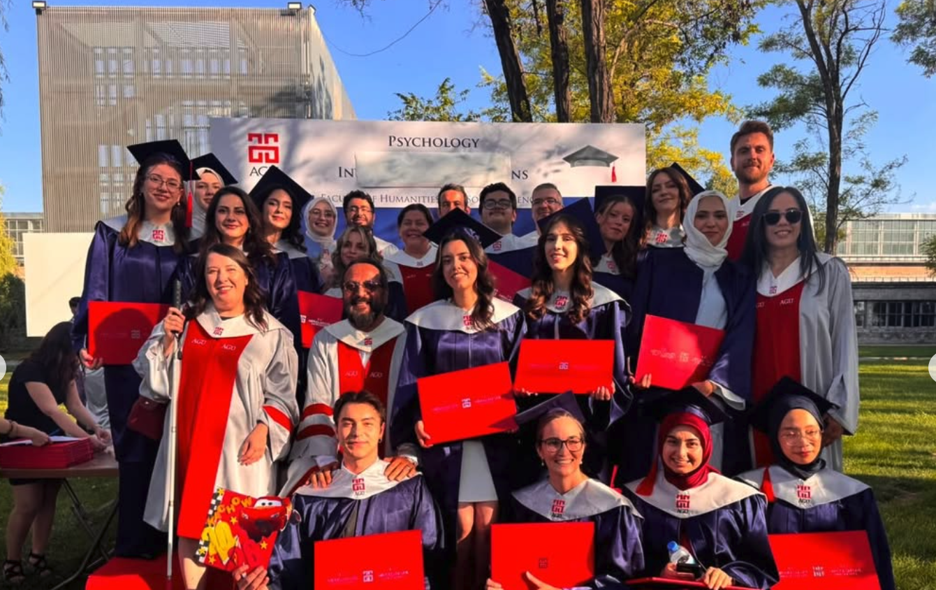 agu-psikoloji-boeluemue-olarak-2026-mezunlarimizi-tebrik-ediyoruz