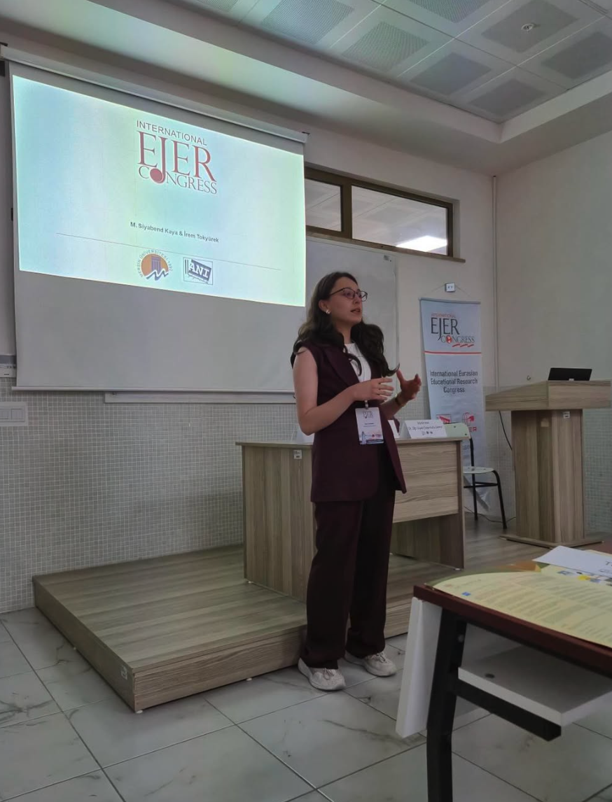 agu-psikoloji-oegrencilerinden-irem-tokyuerek-dr-siyabend-kaya-danismanliginda-yueruettuegue-calismasini-xiii-international-eurasian-educational-research-congress-de-sunmustur
